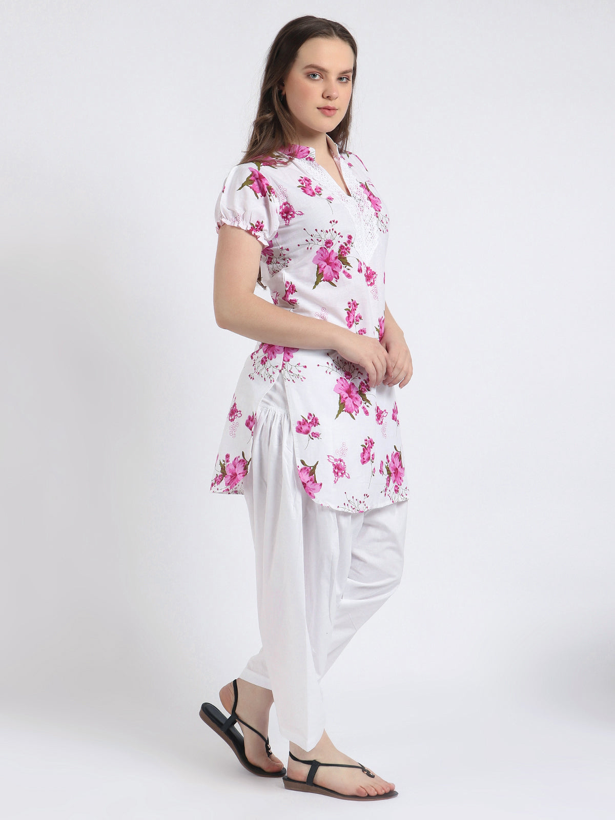Women Printed Pink Kurta and Salwar Set Pure Cotton