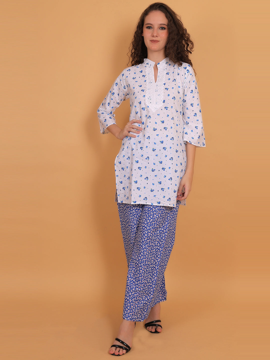 Women White & Blue Floral Printed Cotton Kurta with Blue Printed Palazzo & Side Pocket