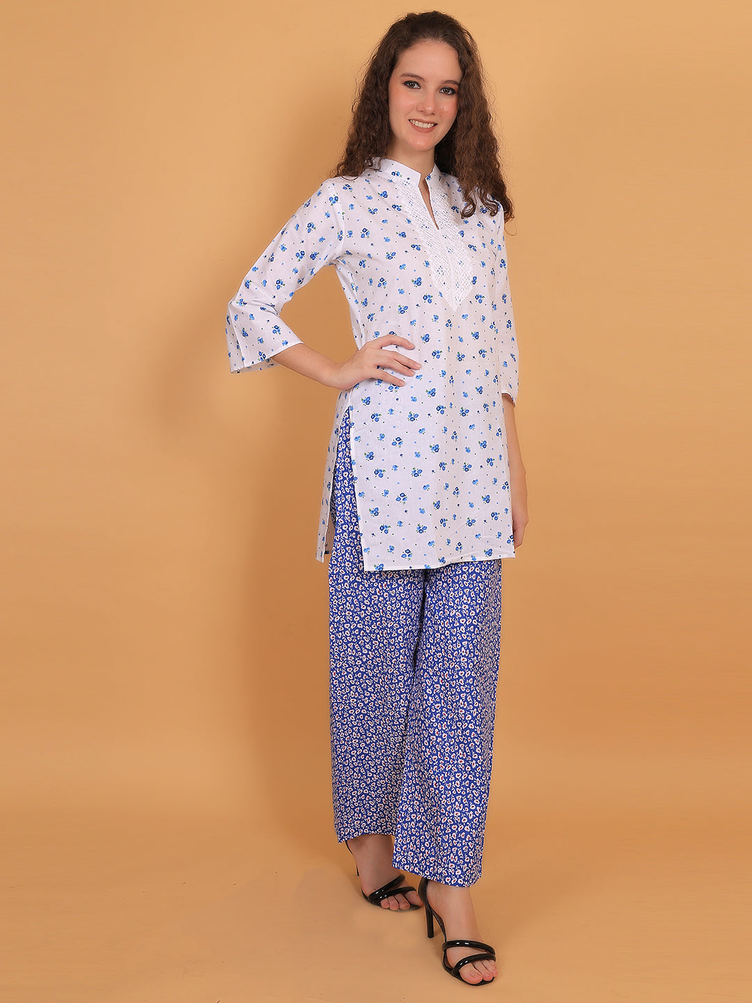 Women White & Blue Floral Printed Cotton Kurta with Blue Printed Palazzo & Side Pocket