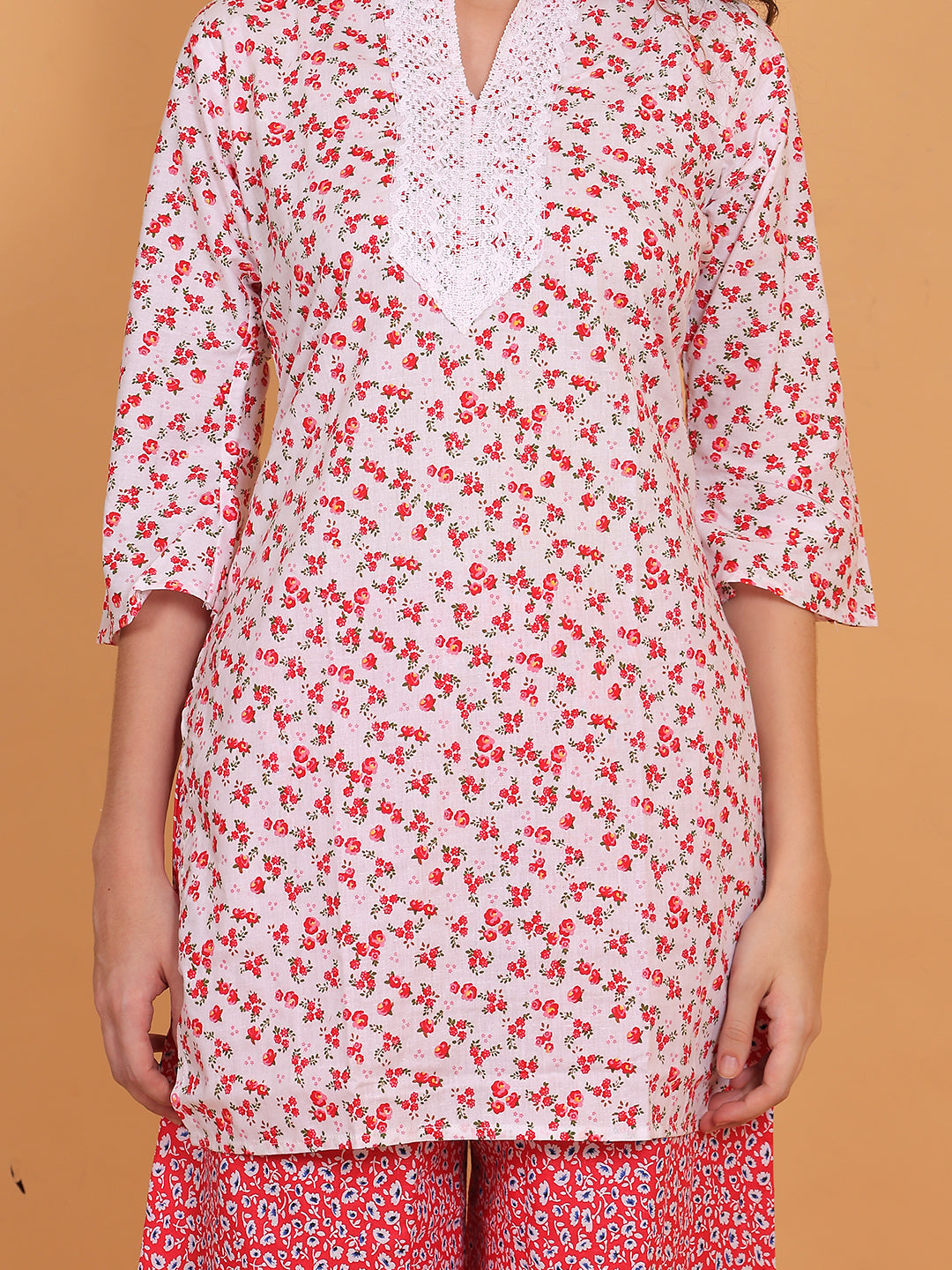 Women White & Red Floral Printed Cotton Kurta with Red Printed Palazzo & Side Pocket