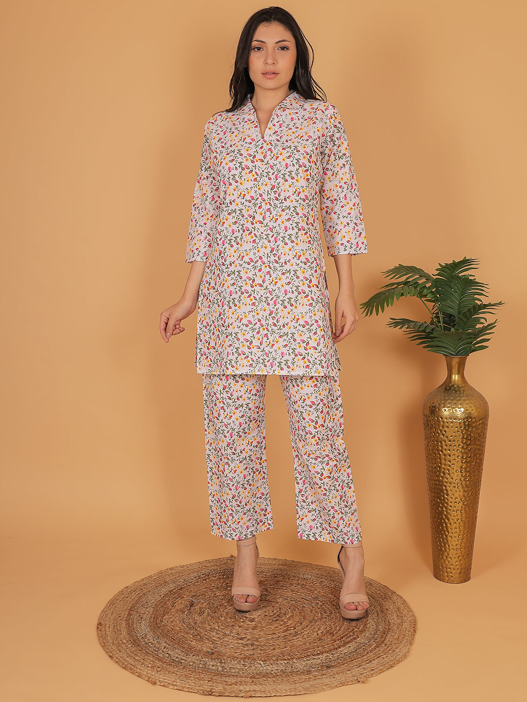 Women White Floral Printed Cotton Coord Set with 3/4 Sleeves