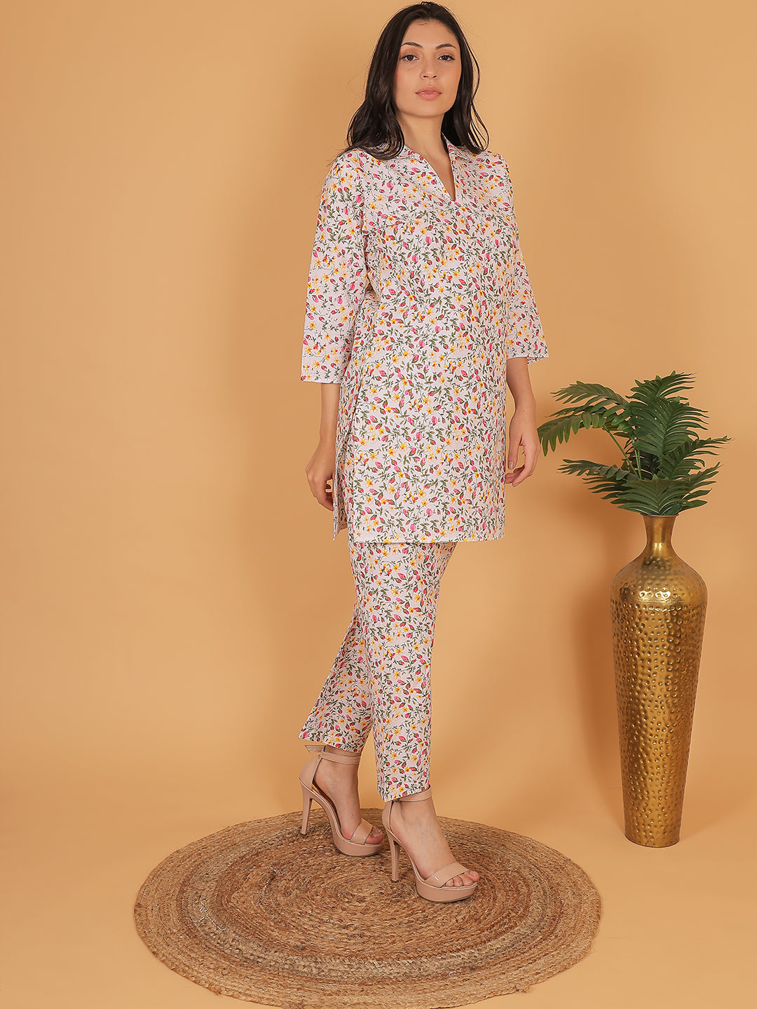 Women White Floral Printed Cotton Coord Set with 3/4 Sleeves