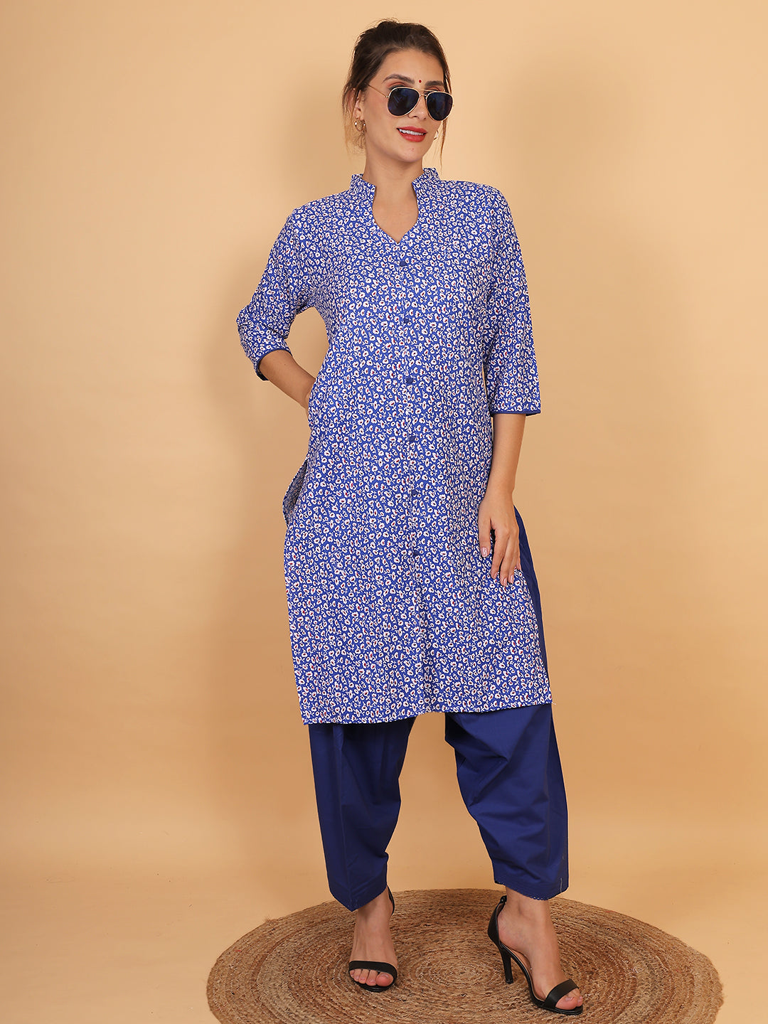 Women Blue Floral Printed Cotton Kurta with Solid Salwar