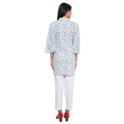 Women Blue Floral Printed Straight Kurta