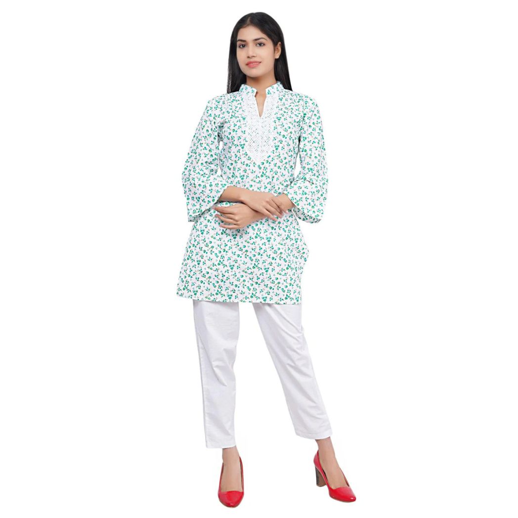 Women Green Floral Printed Straight Kurta