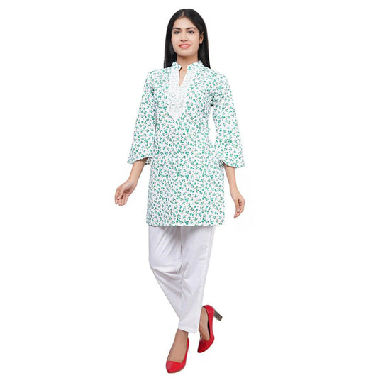 Women Green Floral Printed Straight Kurta