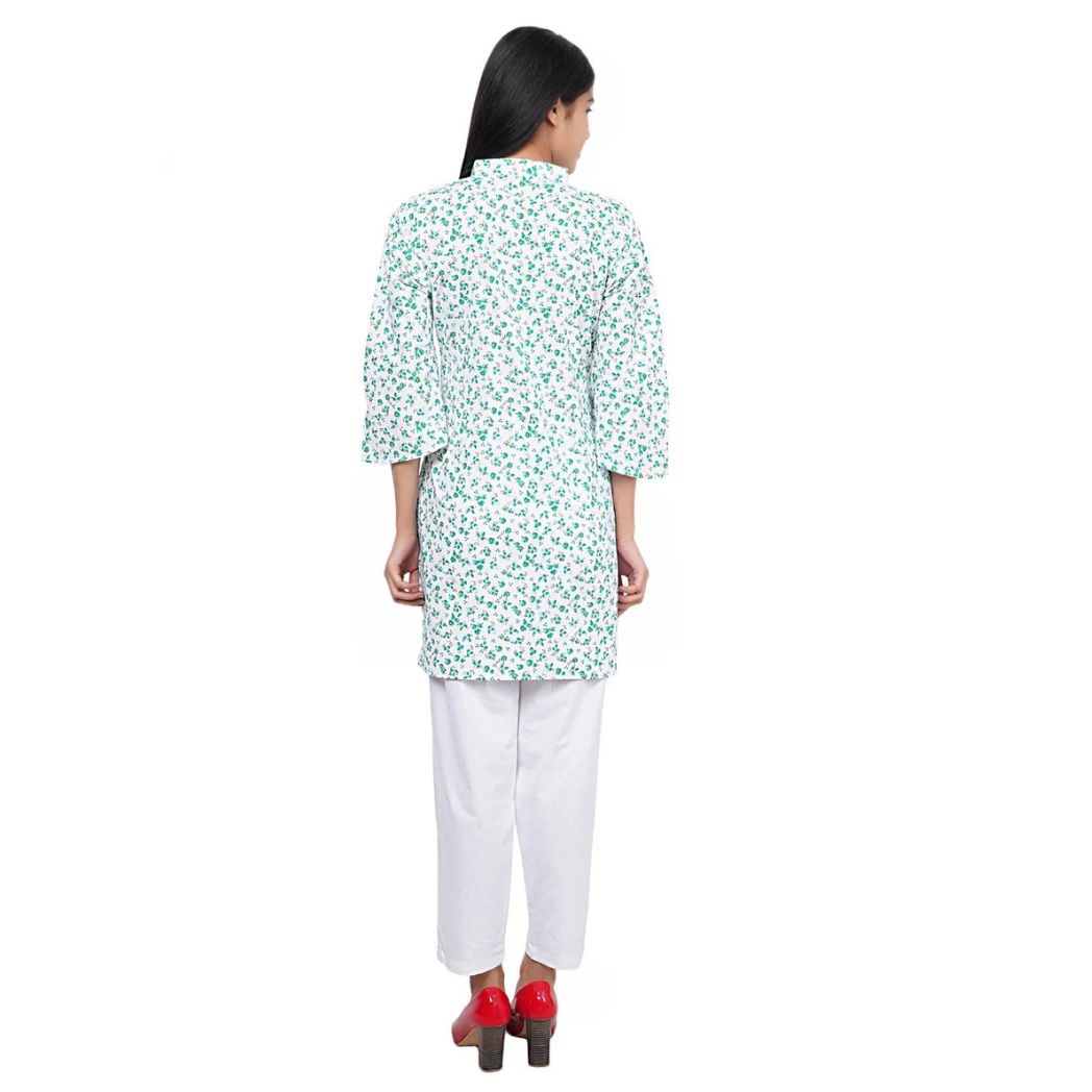 Women Green Floral Printed Straight Kurta