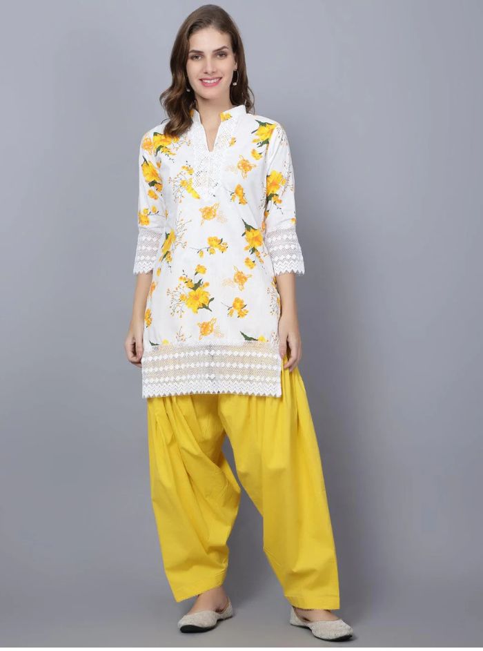 Pack of 2 Set Women Floral Print Cotton Blend Straight Kurta  (Yellow, Red)