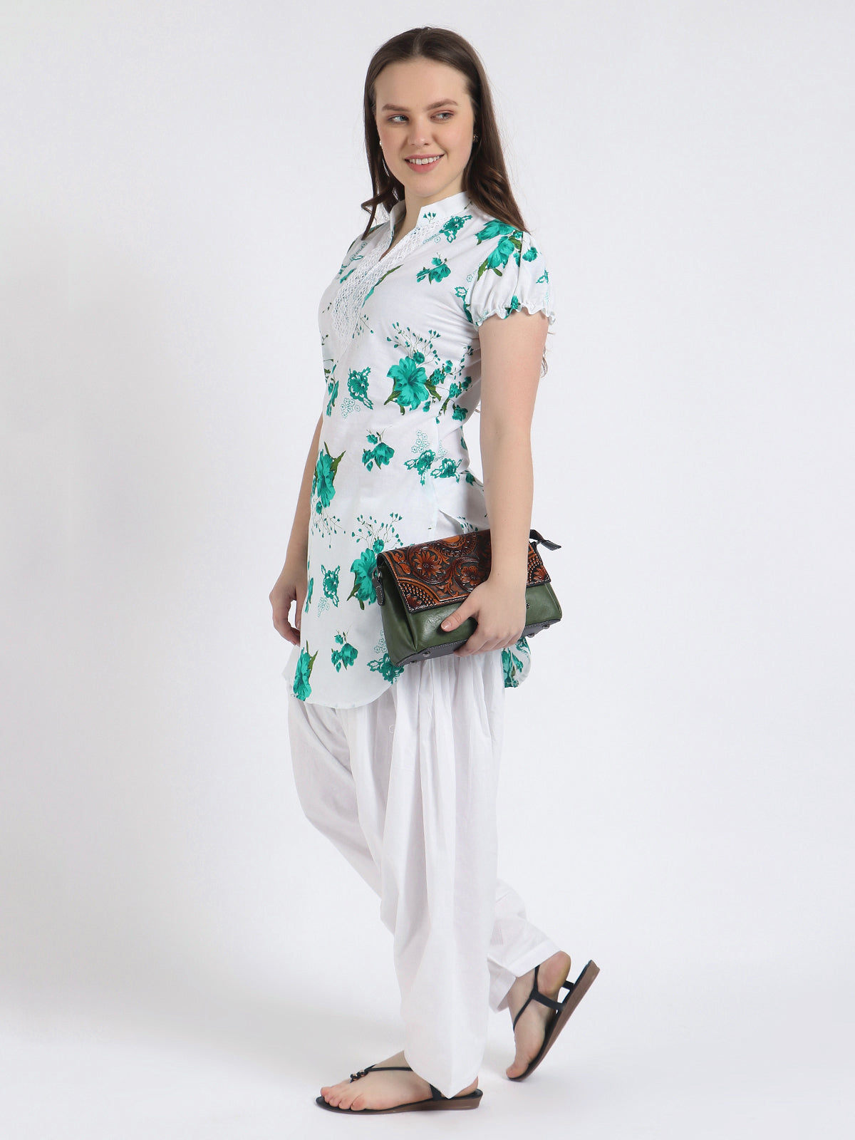 Women Printed Green Kurta and Salwar Set Pure Cotton