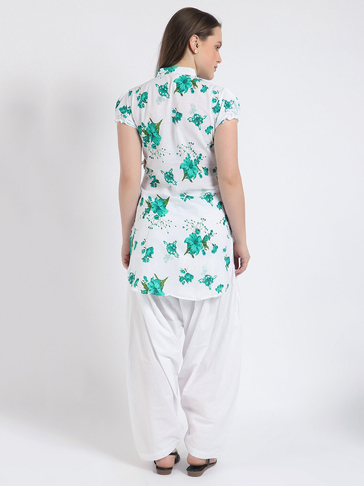 Women Printed Green Kurta and Salwar Set Pure Cotton