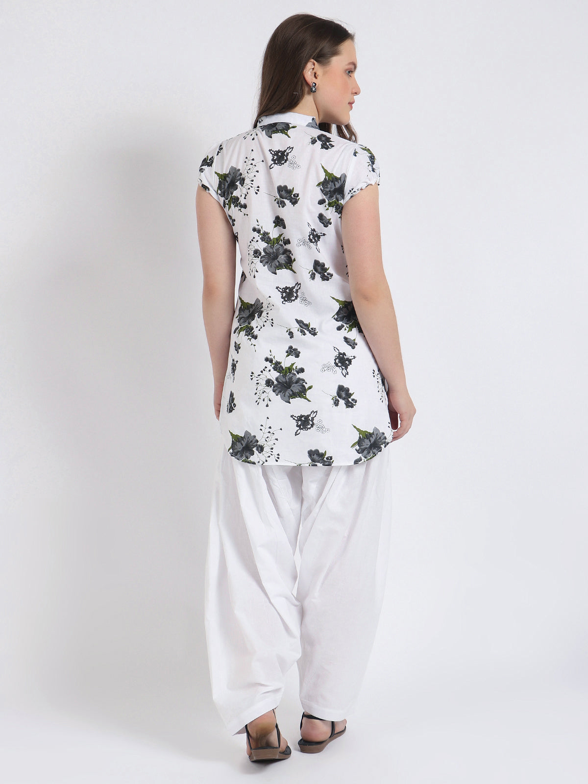Women Printed Grey Kurta and Salwar Set Pure Cotton