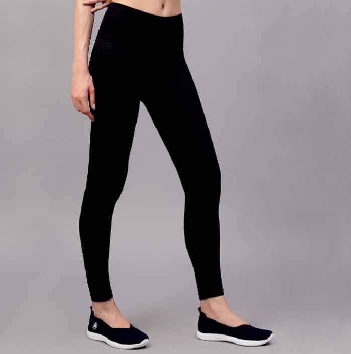 Shiv Naresh Black Women's Seamless Gym Leggings