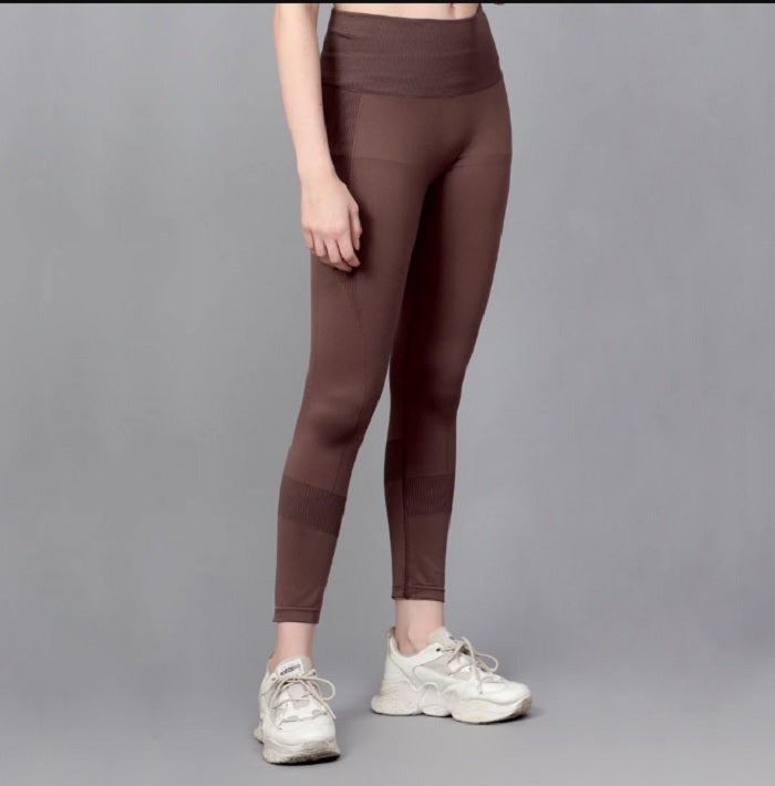 Shiv Naresh Brown Women's Seamless Gym Leggings