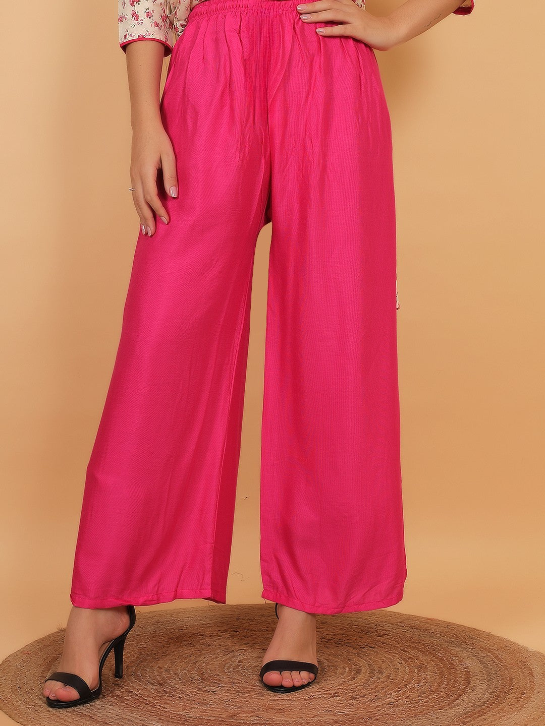 Bright Cream Floral Printed Kurta with Pink Palazzo Set for Women – Stylish Ethnic Outfit with Pockets