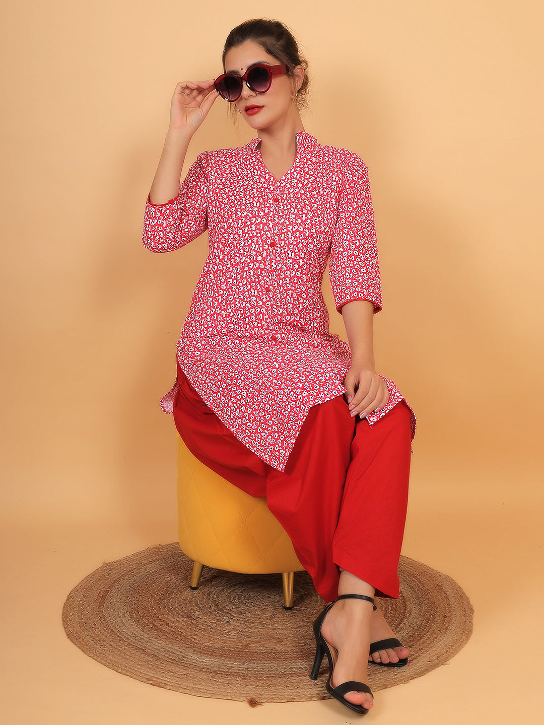 Women Red Floral Printed Cotton Kurti with One Side Pocket