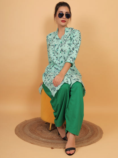 Trendzmy Women Green Floral Printed Cotton Kurti with One Side Pocket