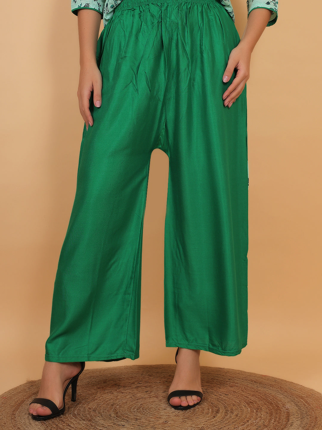 Stylish Green Printed Kurta with Matching Palazzo Set & Side Pockets for Women