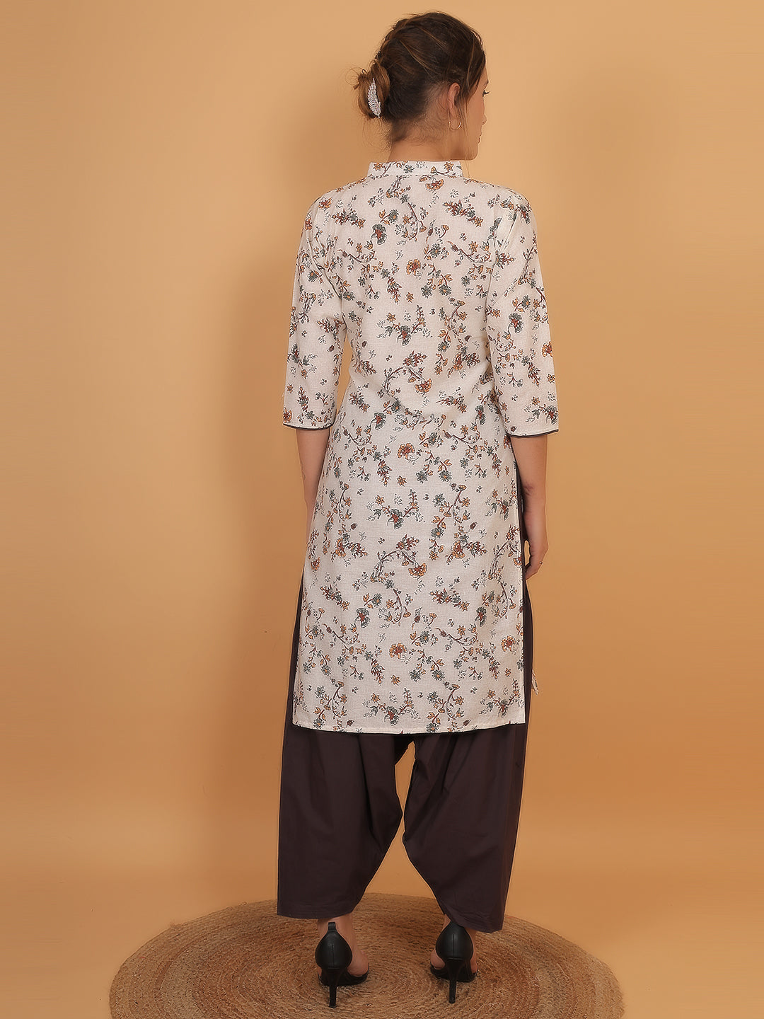 Women Brown Floral Printed Cotton Kurta with One Side Pocket