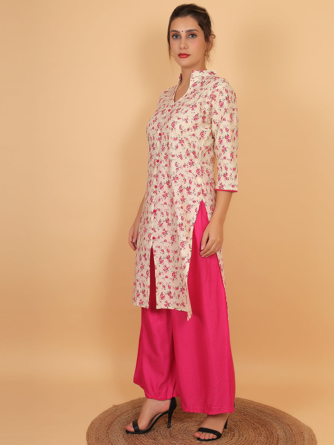Bright Cream Floral Printed Kurta with Pink Palazzo Set for Women – Stylish Ethnic Outfit with Pockets