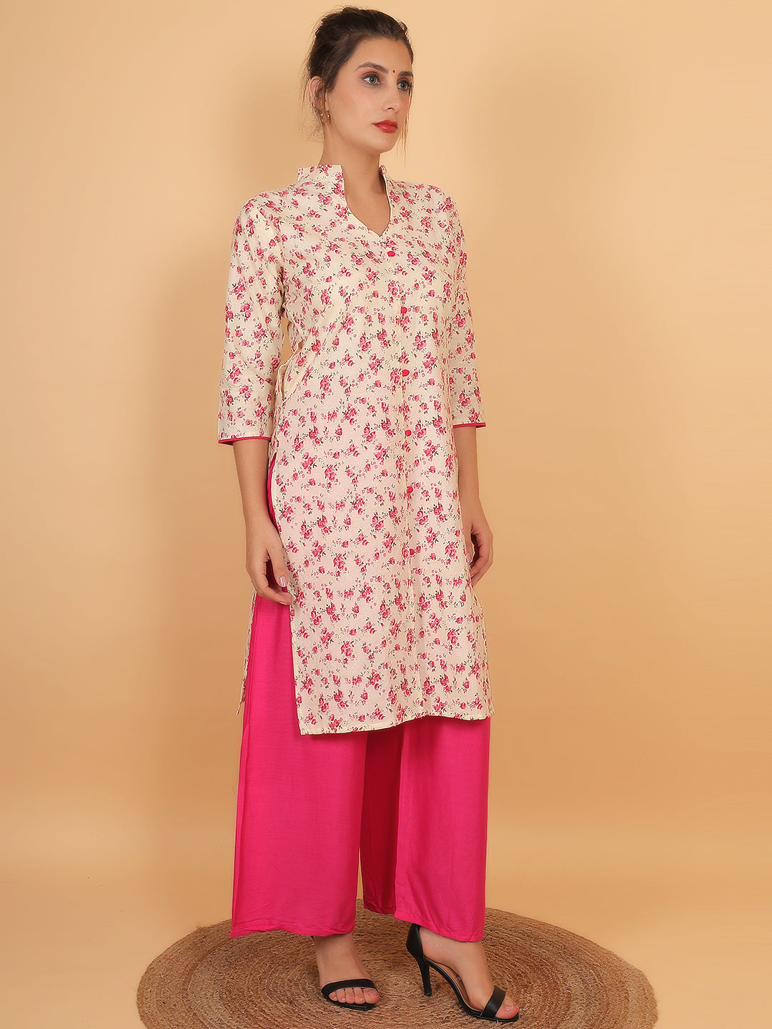 Bright Cream Floral Printed Kurta with Pink Palazzo Set for Women – Stylish Ethnic Outfit with Pockets